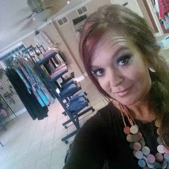 Meet your Posher, Tasha - Picture 2 of 2